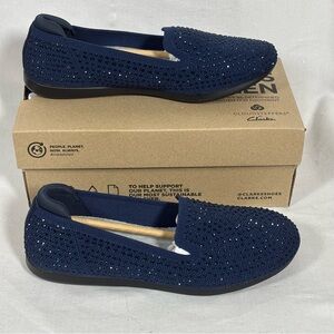 New‎ Clarks Carly Dream Navy Rhinestones, Slip On Flats Loafers Women’s Sz. 6.5